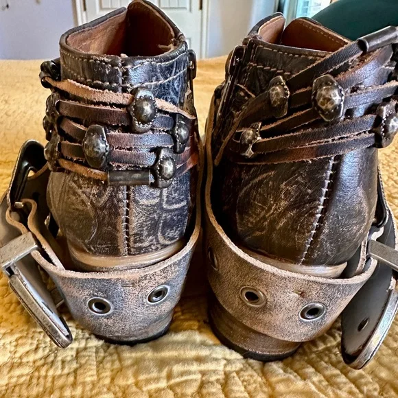 Freebird by Steven Brown Ankle Boots with Brogue Detailing - Picture 5 of 8